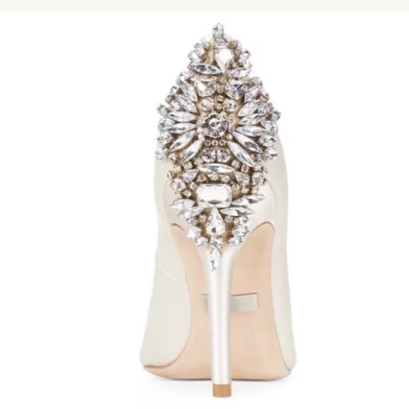 Badgley Mischka 'Nilla' Peep Toe Pump, Ivory Satin - Picture 3 of 5